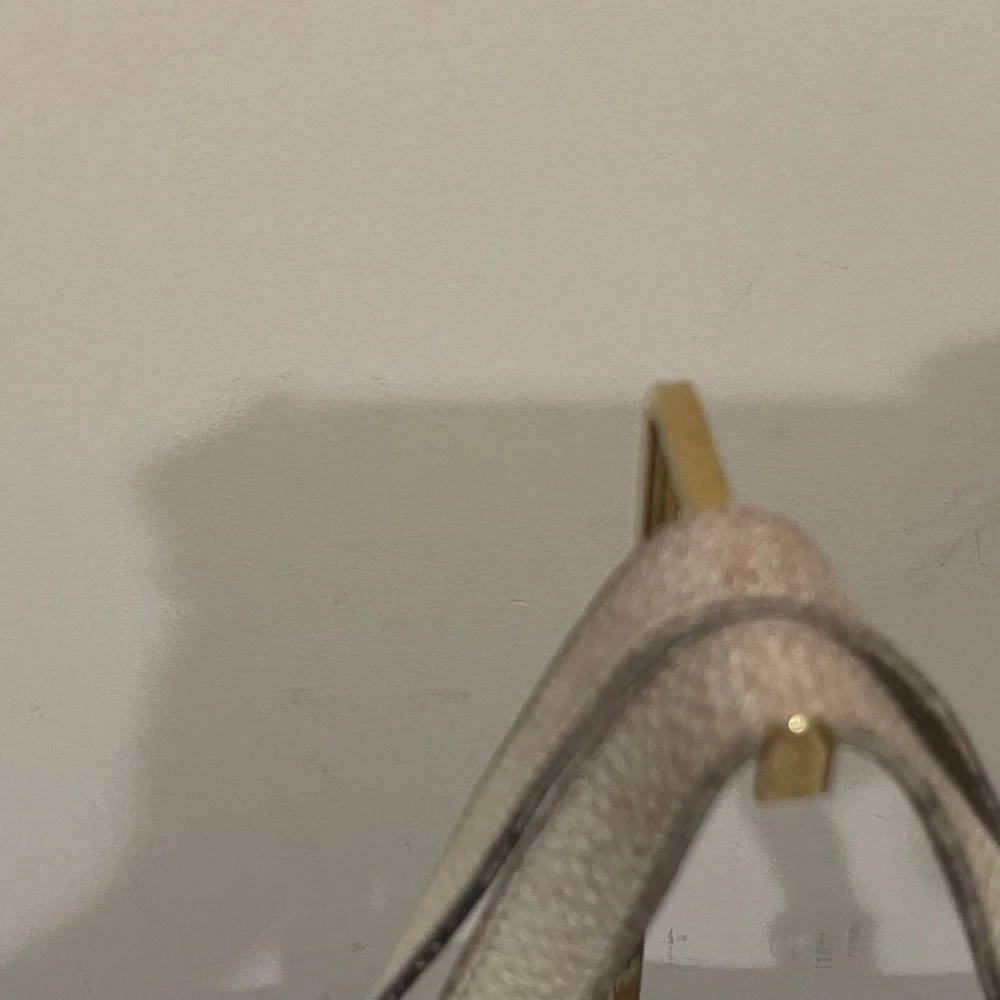 Gucci Small Abbey Tote Bag - Picture 5 of 12
